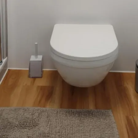 Balthazar Iphofen, Ohne Fruehstueck, Naehe Marktplatz, Knauf Gips Kg Und Connekt, Weingut Wirsching, Tv Mirroring 55