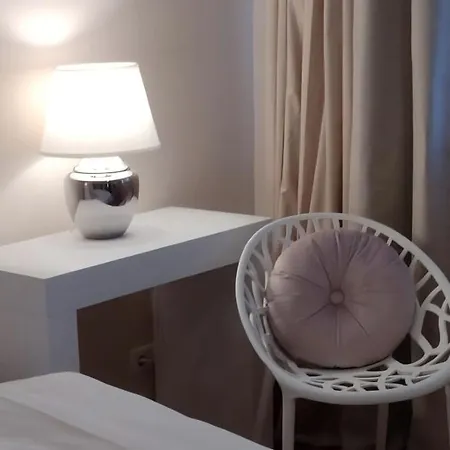 Ξενοδοχείο με διαμερίσματα Balthazar Apartment Iphofen, Klimatisiert, Naehe Marktplatz, Knauf Gips Kg Und Connekt Kitzingen, Vdp Weingut Wirsching, Tv Mirroring 55