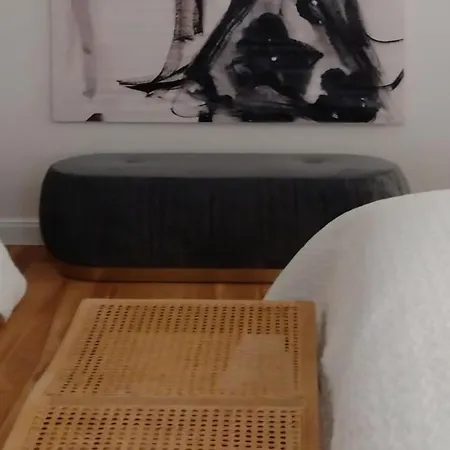 Balthazar Iphofen, Ohne Fruehstueck, Naehe Marktplatz, Knauf Gips Kg Und Connekt, Weingut Wirsching, Tv Mirroring 55